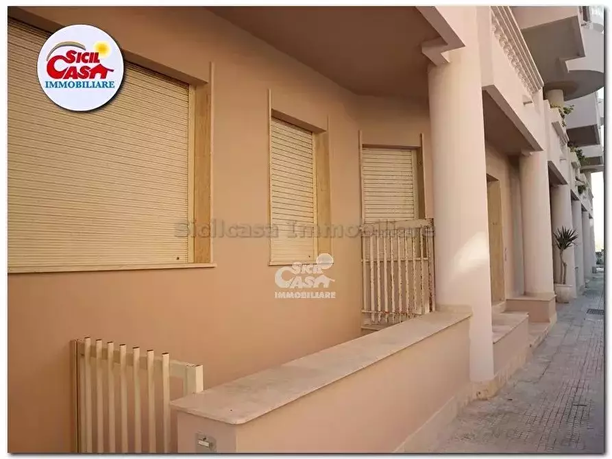 Immagine 10 di Castello in vendita  a Marsala