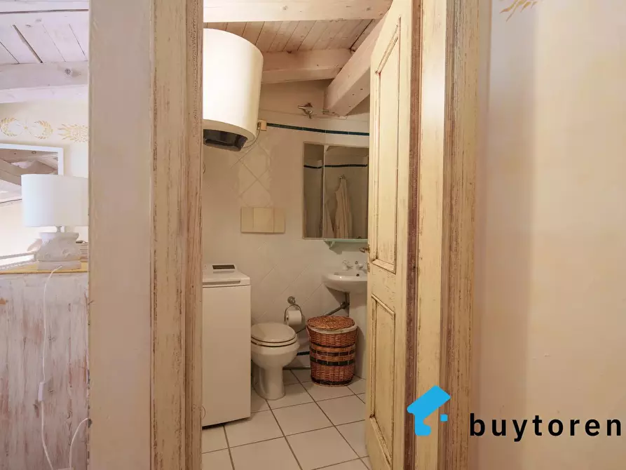 Immagine 20 di Casa trifamiliare in vendita  in Piazza Ginestre a Olbia