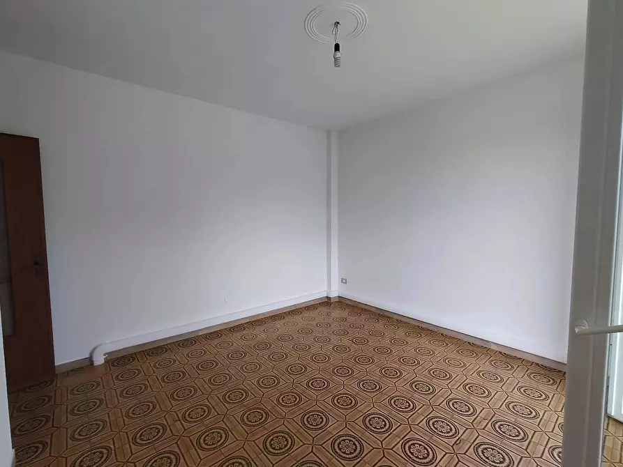 Immagine 3 di Casa trifamiliare in vendita  in Via Luigi Isnardi, 6 a Ventimiglia