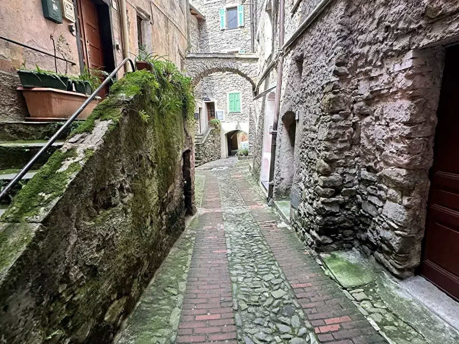 Immagine 6 di Casa trifamiliare in vendita  in Via Ruffini 14 a Apricale