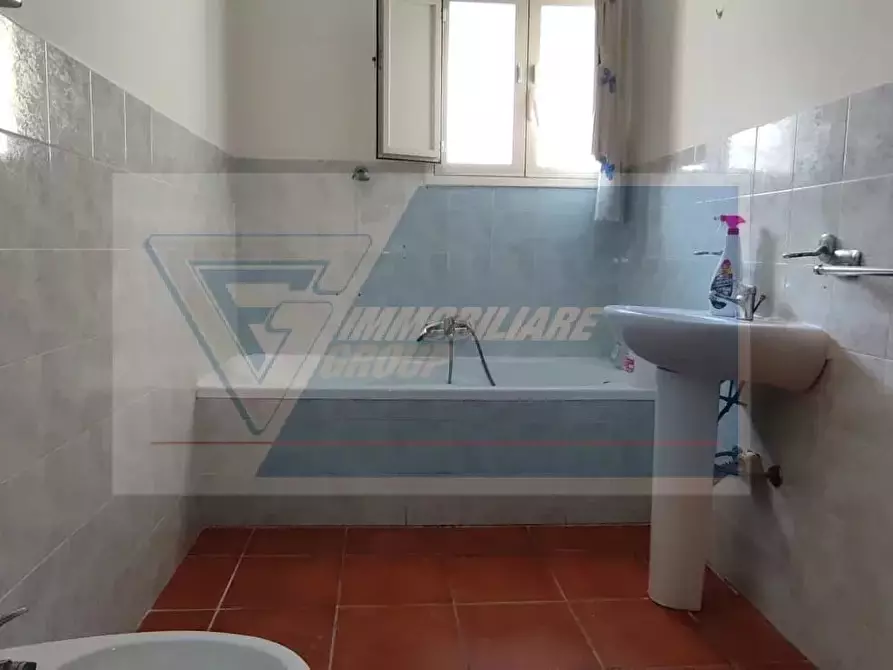 Immagine 11 di Casa trifamiliare in vendita  in Via Austria a Siracusa