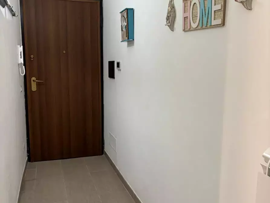 Immagine 2 di Casa trifamiliare in vendita  a Nettuno