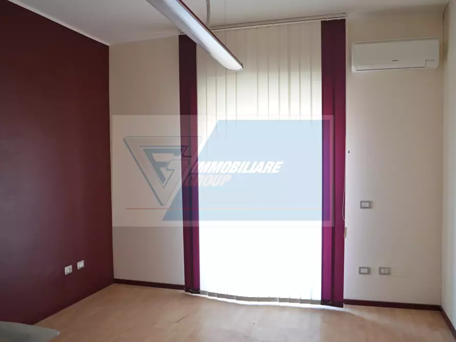 Immagine 13 di Casa trifamiliare in affitto  in Viale Santa Panagia a Siracusa