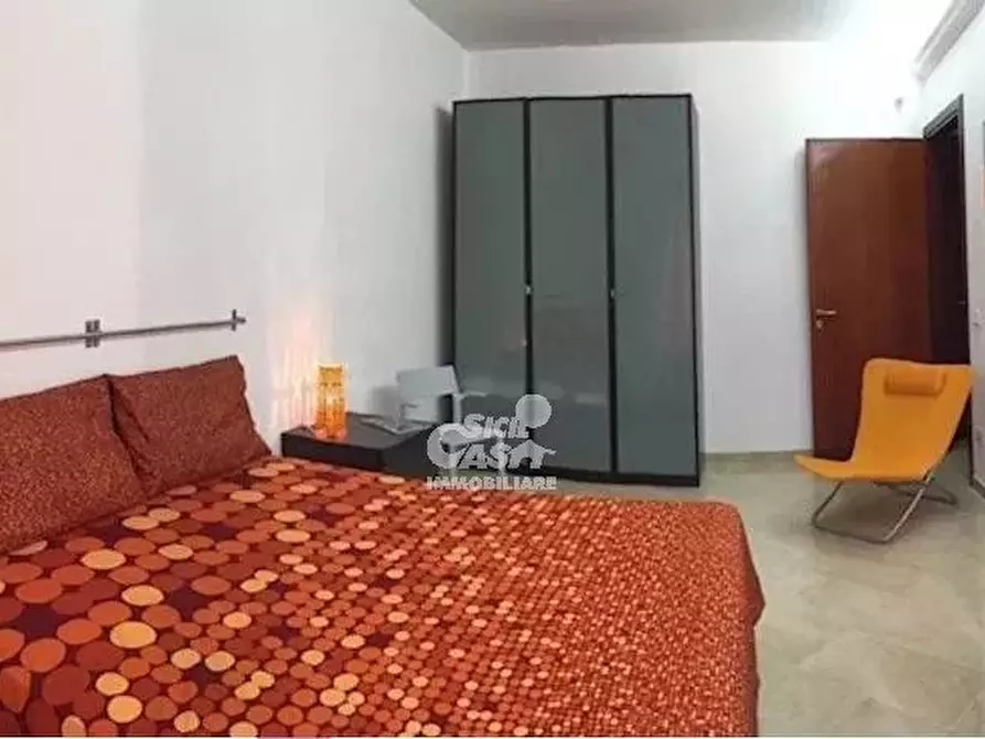 Immagine 16 di Casa trifamiliare in affitto  a Marsala
