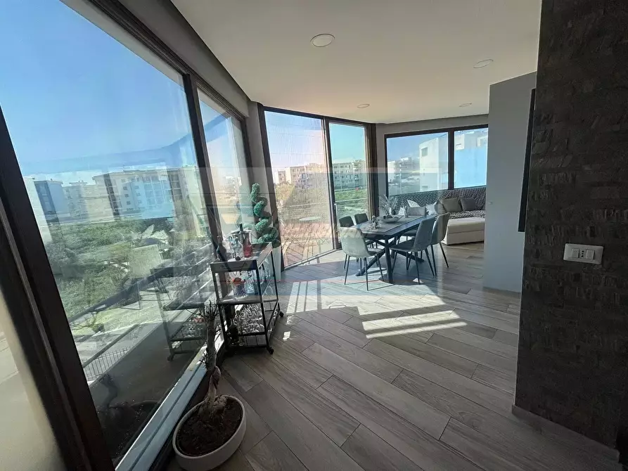 Immagine 4 di Casa trifamiliare in vendita  in Via Monsignor Calogero Lauricella a Siracusa