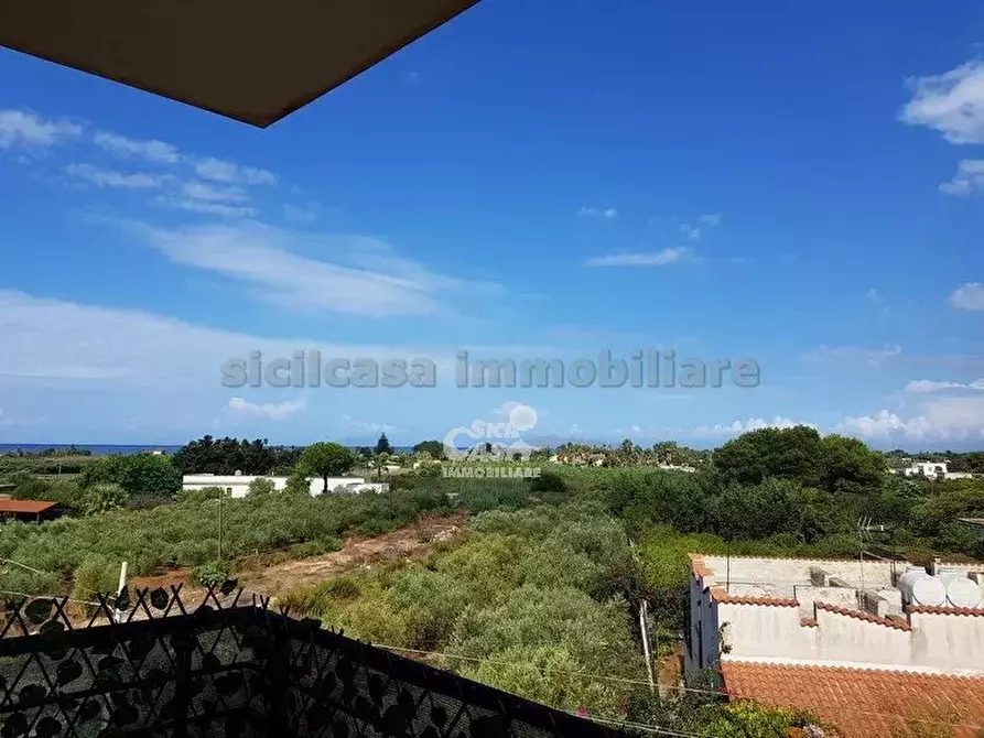 Immagine 9 di Casa trifamiliare in vendita  a Marsala