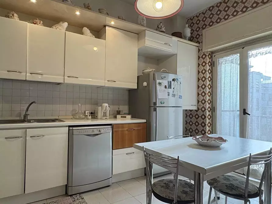 Immagine 13 di Casa trifamiliare in vendita  in Via Luigi Miceli, 33 a Cosenza