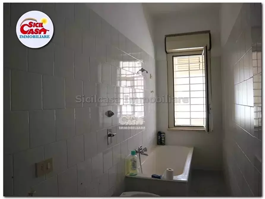 Immagine 9 di Castello in vendita  a Marsala