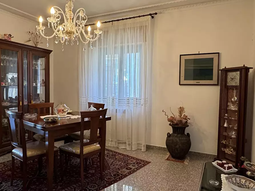 Immagine 5 di Casa trifamiliare in vendita  in Vico II San Venere a Altilia