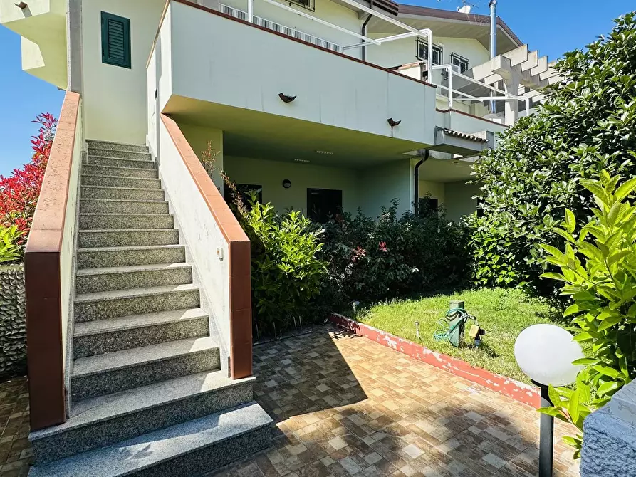 Immagine 21 di Casa trifamiliare in vendita  in Via Pantelleria, 13 a Villapiana