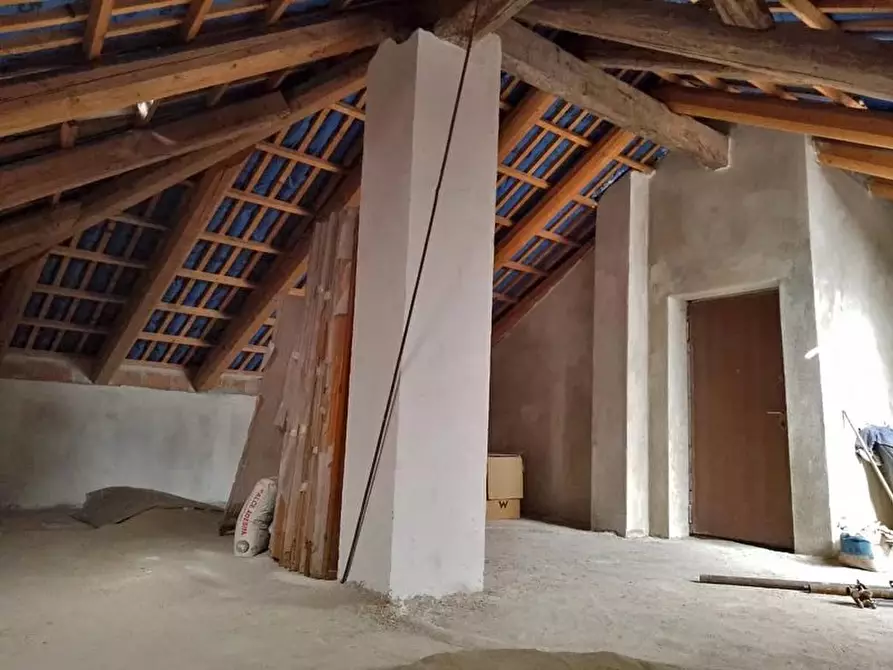 Immagine 4 di Casa trifamiliare in vendita  a Dogliani