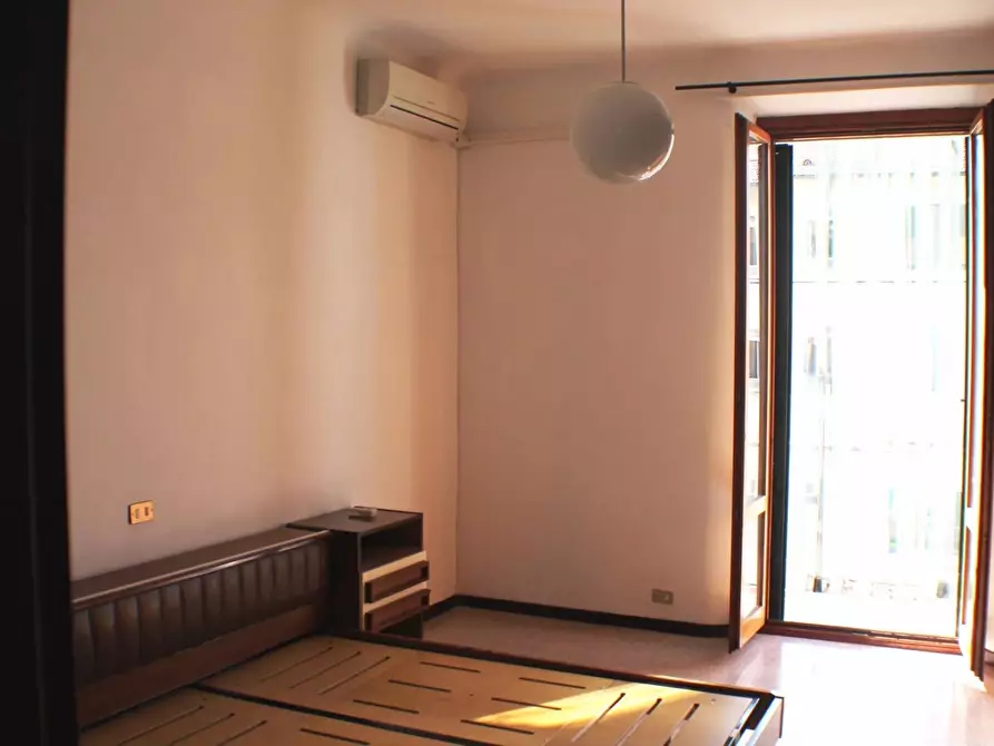 Immagine 10 di Casa trifamiliare in affitto  in Via Abano a Milano