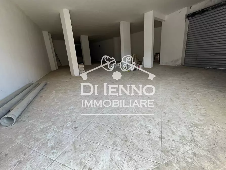 Immagine 1 di Casa trifamiliare in vendita  a Roma