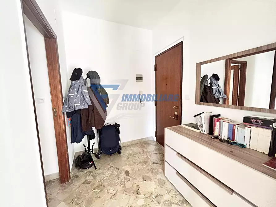 Immagine 9 di Casa trifamiliare in vendita  in Viale Teracati a Siracusa