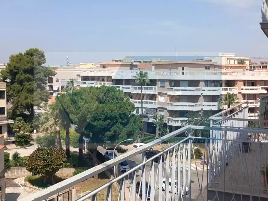 Immagine 3 di Casa trifamiliare in vendita  in Via Necropoli Grotticelle a Siracusa