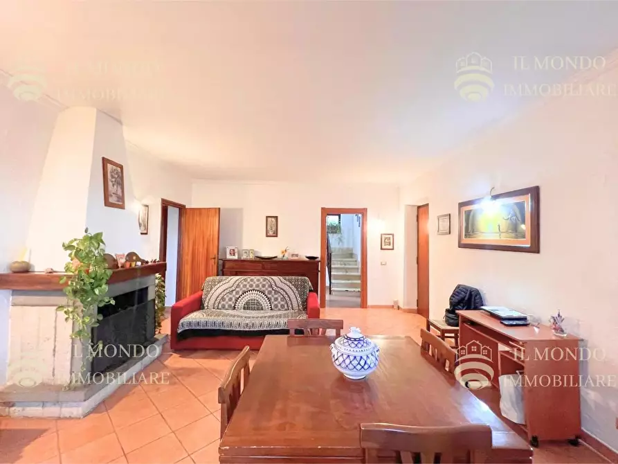 Immagine 8 di Casa trifamiliare in vendita  a Palombara Sabina