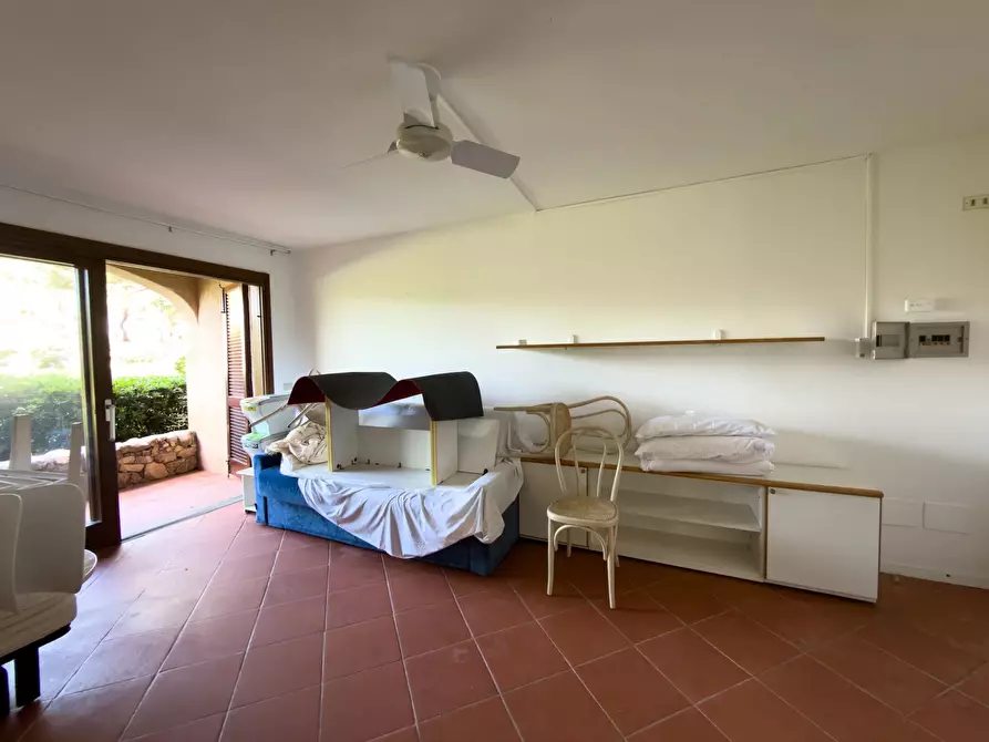 Immagine 10 di Casa trifamiliare in vendita  in Via della Bilancia, 8 a Olbia