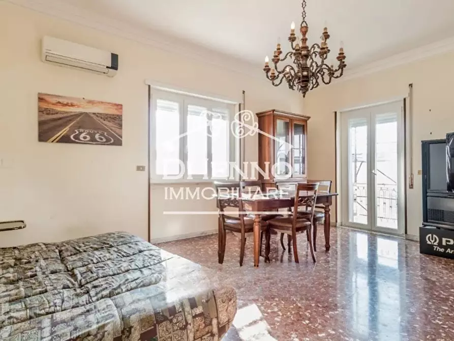 Immagine 2 di Casa trifamiliare in vendita  in Via della Rustica a Roma