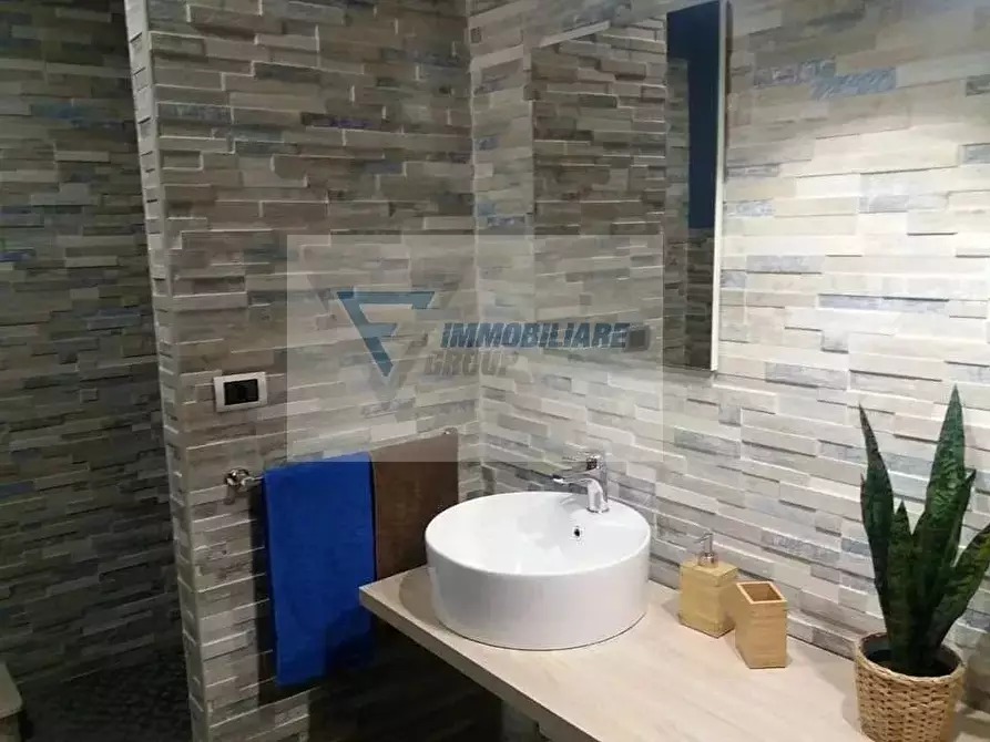 Immagine 32 di Casa trifamiliare in affitto  in Via Elorina a Siracusa