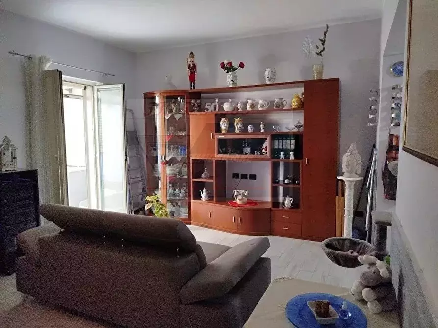 Immagine 2 di Casa trifamiliare in vendita  in Via Magnisi a Buccheri