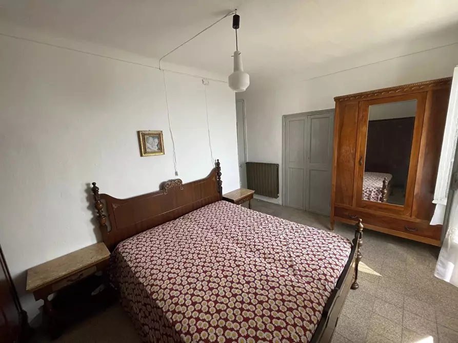 Immagine 2 di Casa trifamiliare in vendita  a Ventimiglia