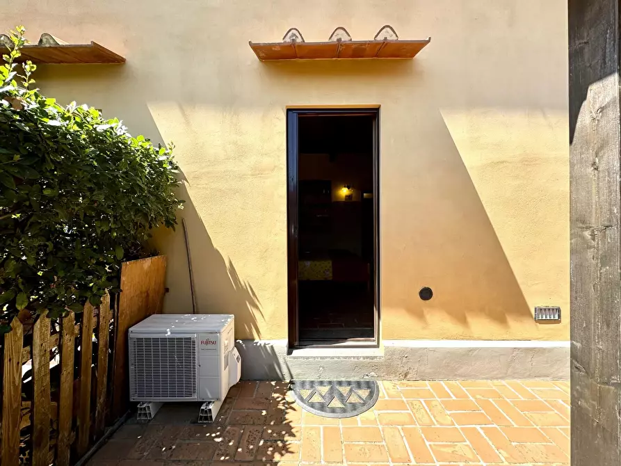 Immagine 27 di Casa trifamiliare in vendita  in via Aurelia Sud, 55. a San Vincenzo