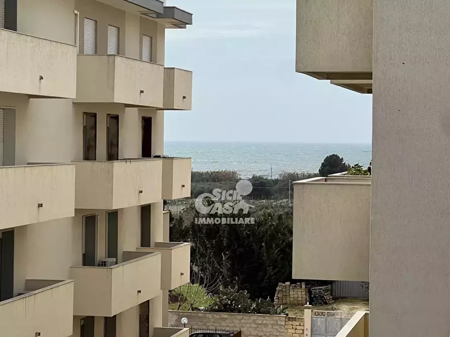 Immagine 21 di Casa trifamiliare in vendita  a Marsala