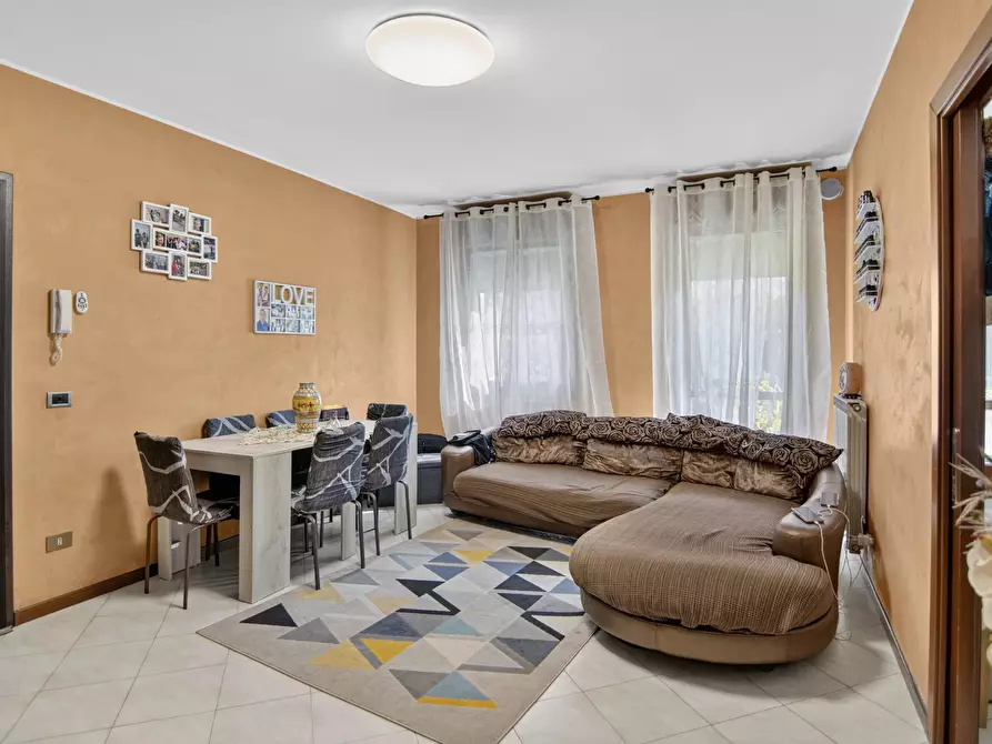 Immagine 25 di Casa trifamiliare in affitto  a Fosso'