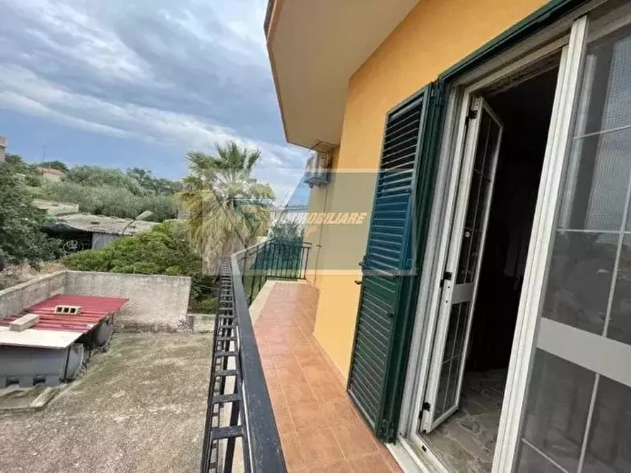 Immagine 12 di Casa trifamiliare in vendita  in Via Brancati a Buccheri