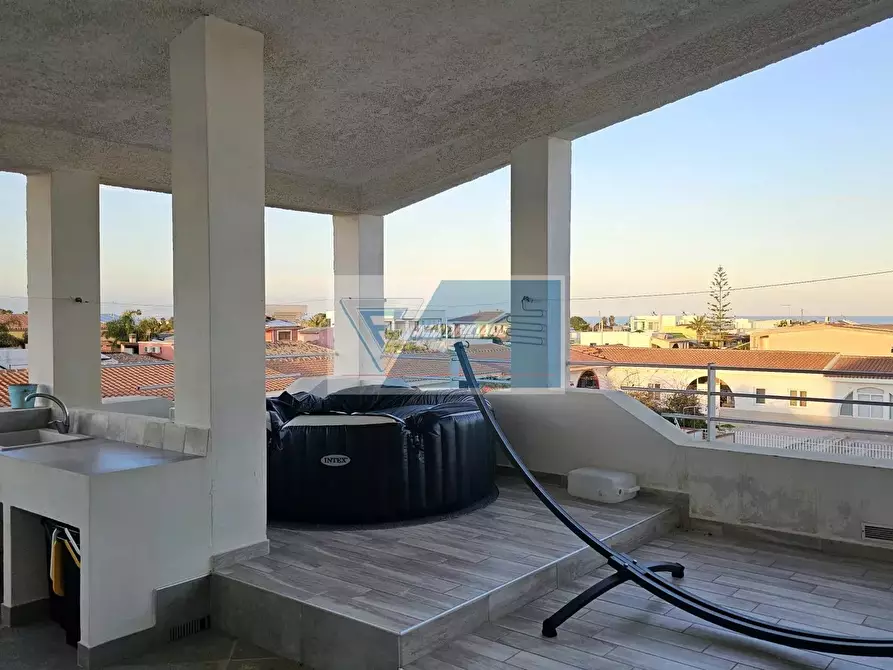 Immagine 18 di Casa trifamiliare in vendita  a Noto