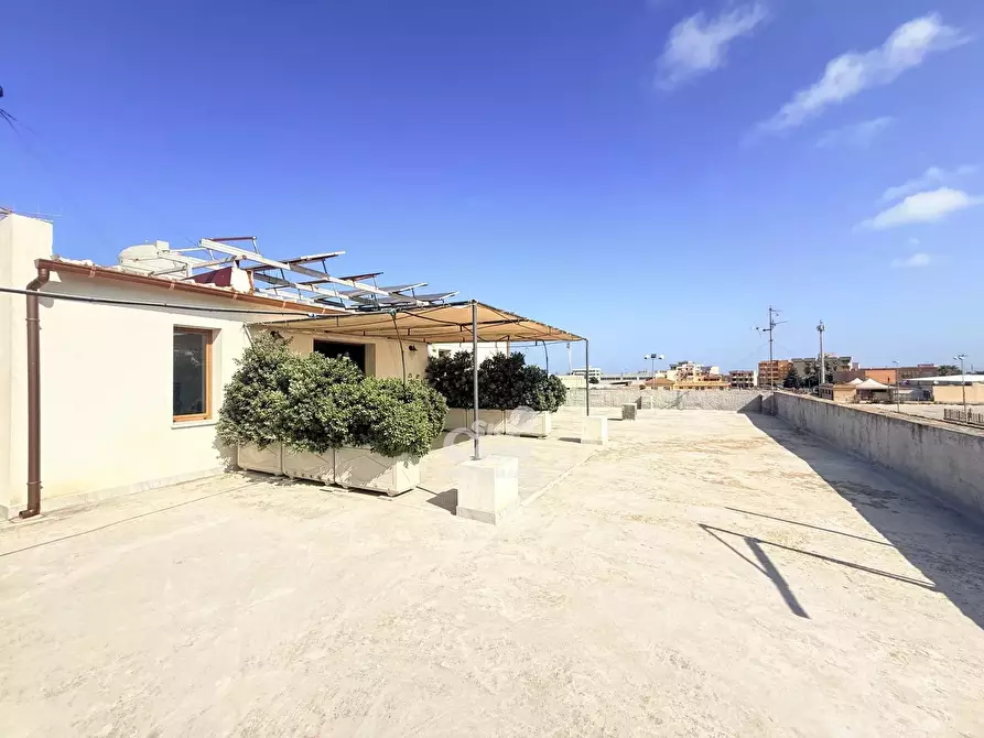 Immagine 15 di Casa trifamiliare in vendita  a Marsala
