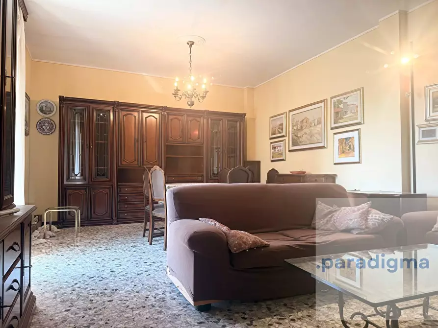 Immagine 4 di Casa trifamiliare in vendita  in Corso Montebello a Tortona