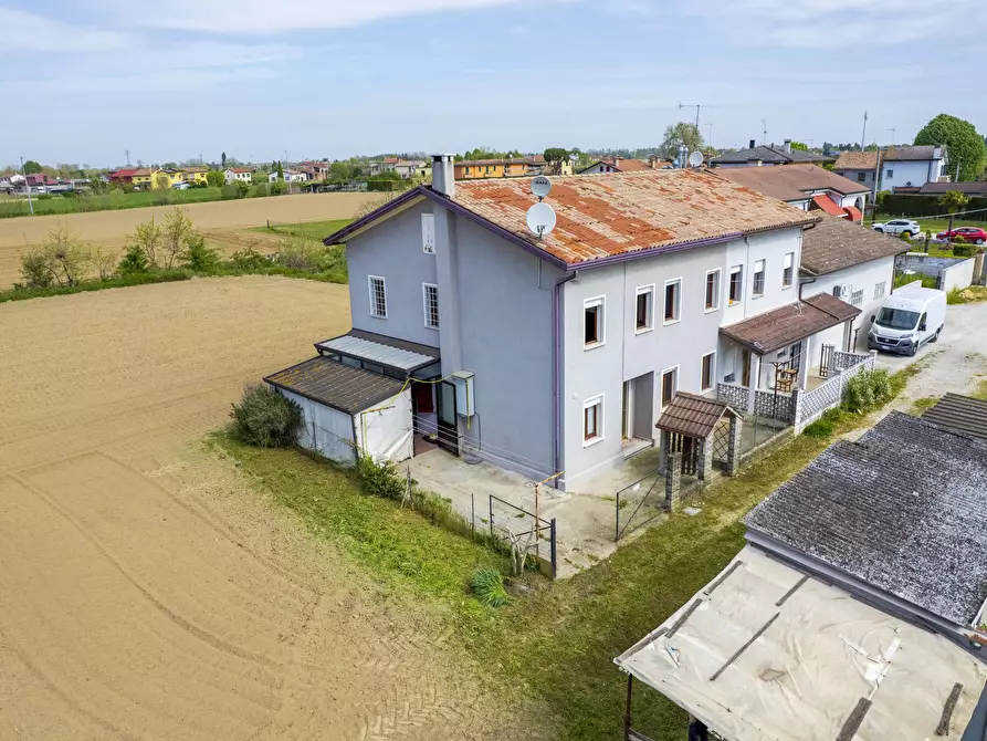 Immagine 52 di Terreno edificabile in vendita  a Campagna Lupia