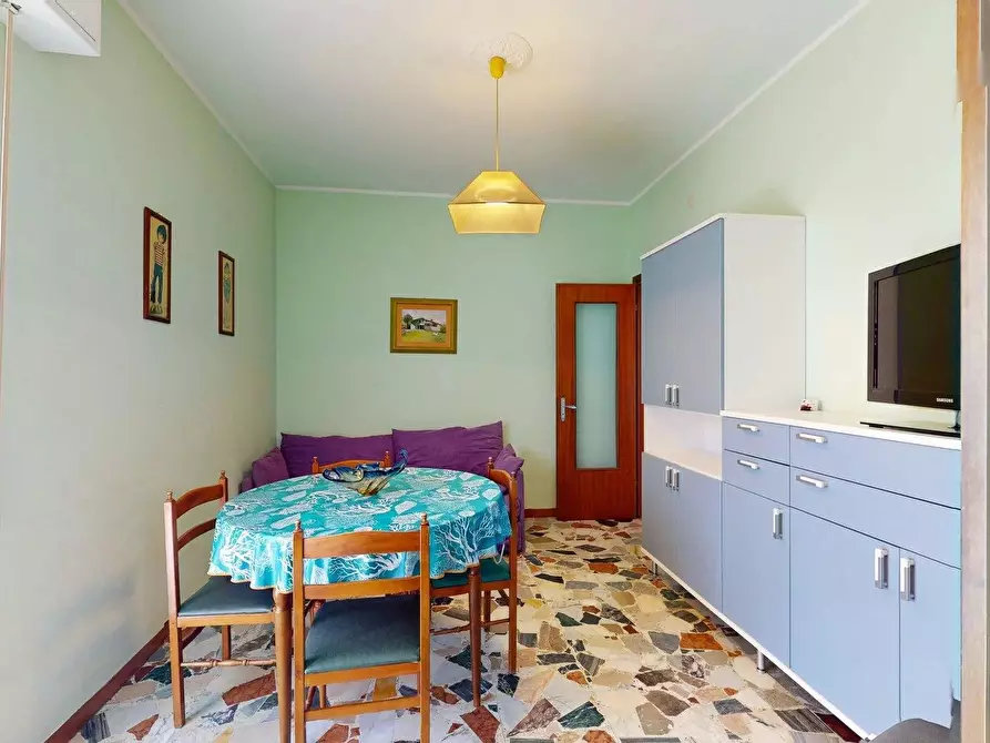 Immagine 3 di Casa trifamiliare in vendita  in Via Parioli 13. a Borghetto Santo Spirito