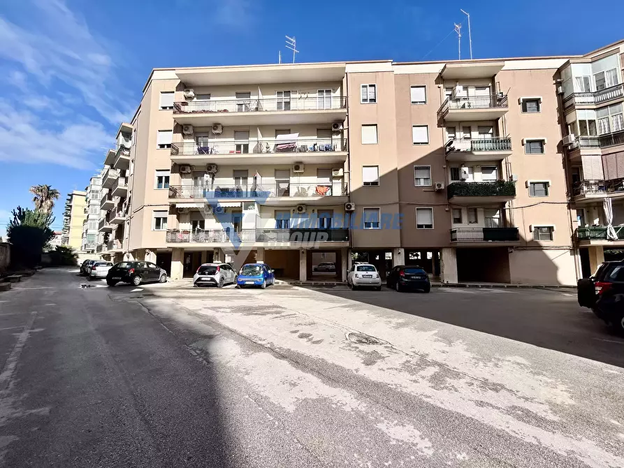 Immagine 12 di Casa trifamiliare in vendita  in Viale Teracati a Siracusa