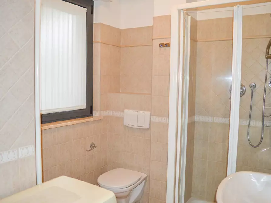 Immagine 17 di Casa trifamiliare in vendita  in via Gabriele D'Annunzio, 209. a Pineto