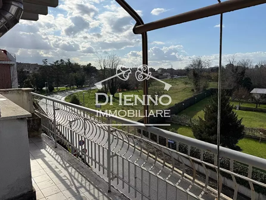 Immagine 2 di Casa trifamiliare in vendita  a Roma