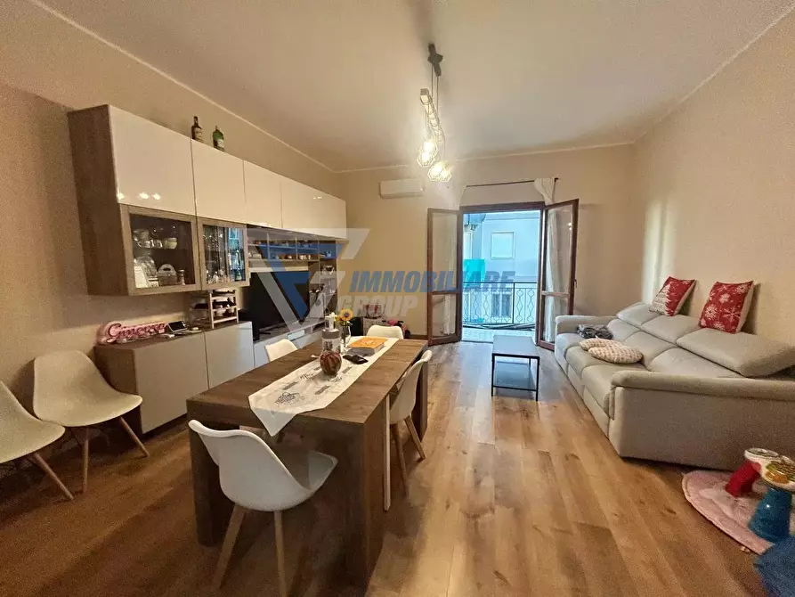 Immagine 1 di Casa trifamiliare in vendita  in Via Augusta a Siracusa