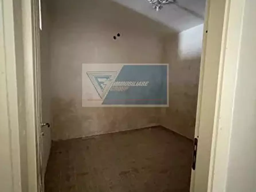Immagine 37 di Monolocale in vendita  in Via Firenze a Noto