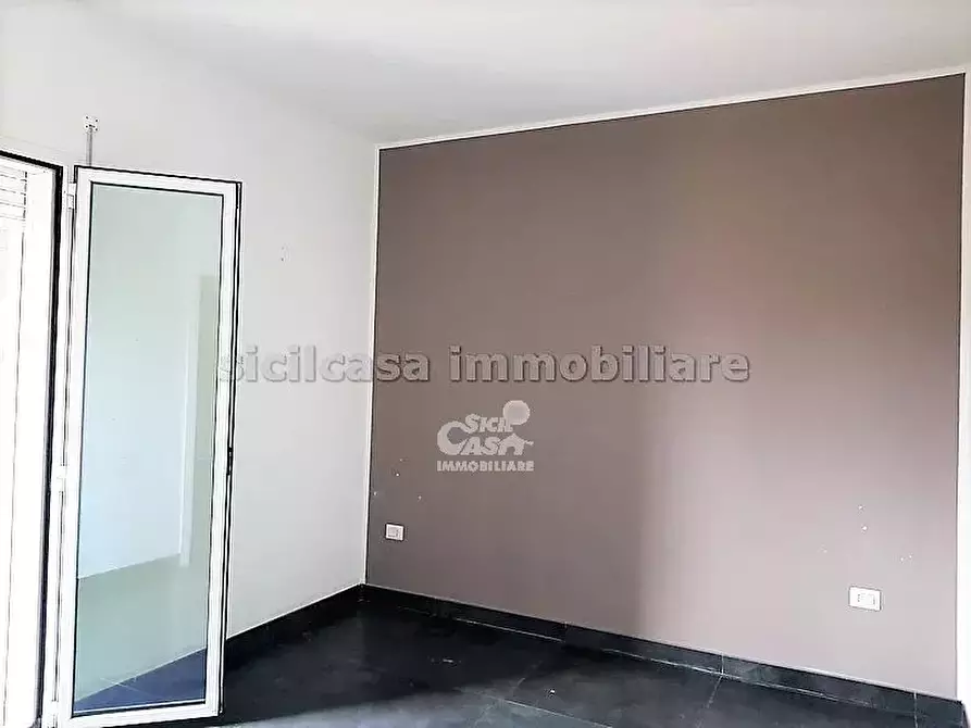 Immagine 4 di Casa trifamiliare in vendita  a Marsala