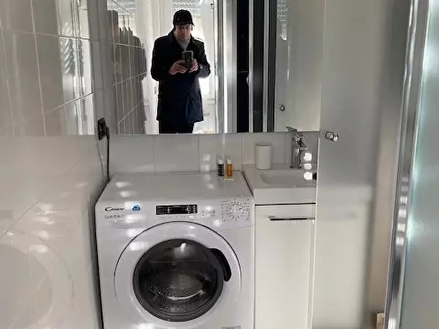 Immagine 22 di Casa trifamiliare in affitto  a Milano