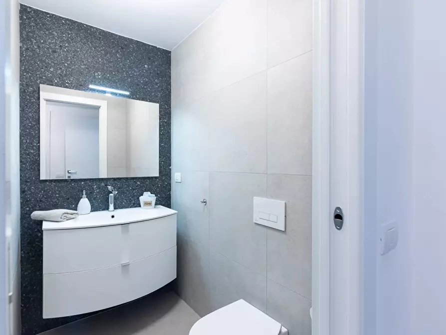 Immagine 16 di Casa trifamiliare in vendita  in Via San Rocco a Segrate