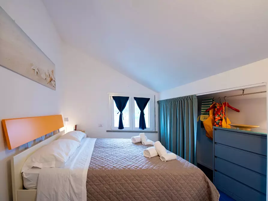 Immagine 14 di Casa trifamiliare in vendita  a Cattolica