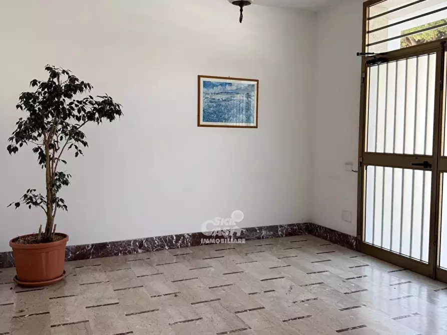 Immagine 29 di Casa trifamiliare in vendita  in PIAZZA MARCONI 41 MARSALA a Marsala