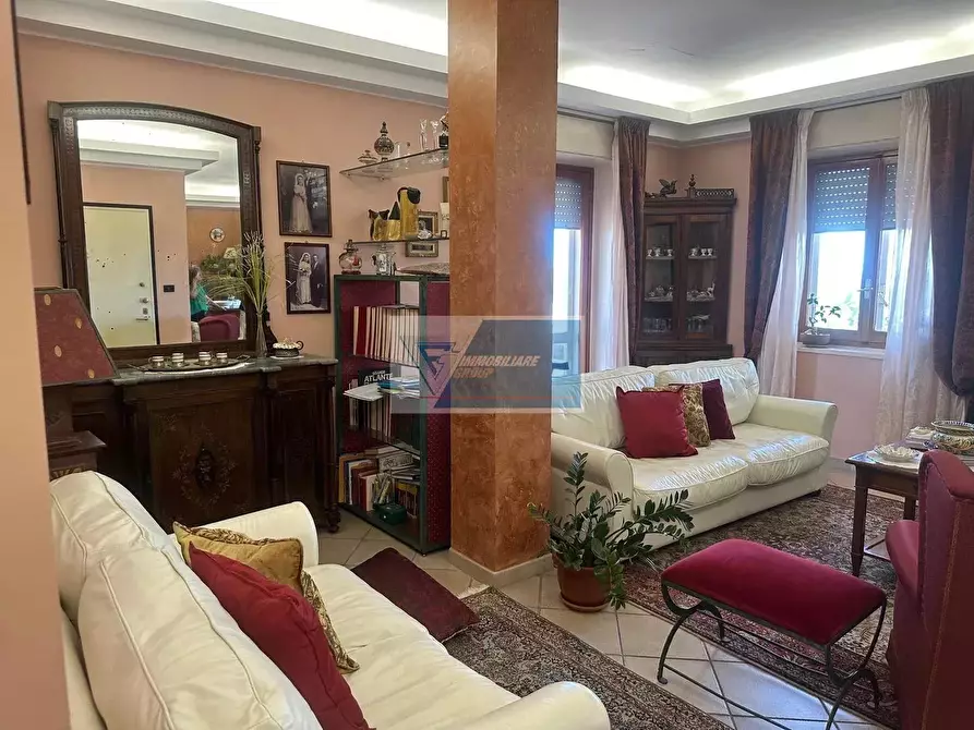 Immagine 6 di Casa trifamiliare in vendita  a Buccheri