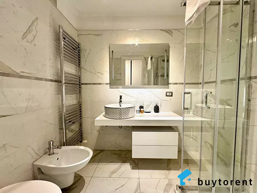 Immagine 4 di Casa trifamiliare in vendita  in Corso di Porta Nuova, 52a a Milano