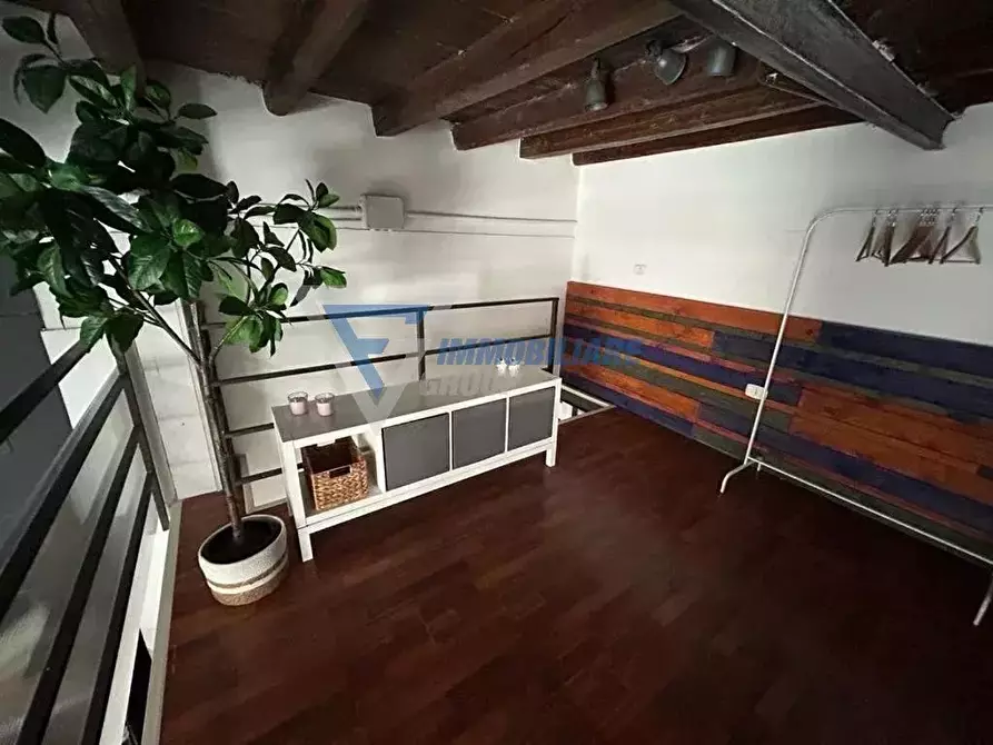 Immagine 6 di Casa trifamiliare in vendita  in VIA CALATAFIMI a Siracusa