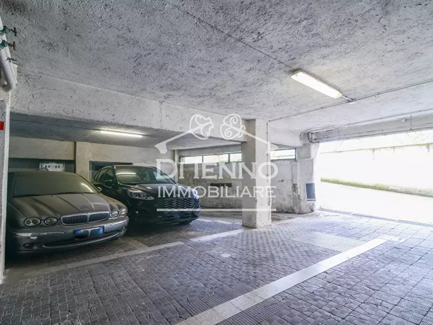 Immagine 19 di Casa trifamiliare in vendita  a Roma