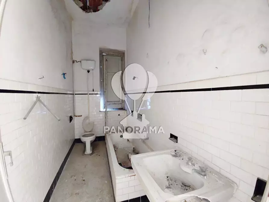 Immagine 8 di Casa trifamiliare in vendita  in Corso dei mille 68 a Alcamo