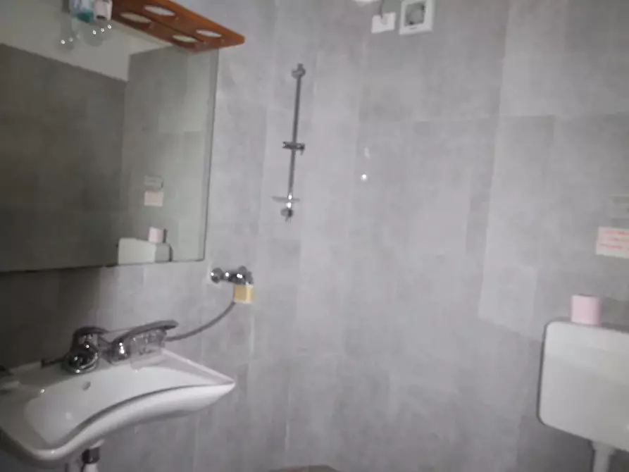 Immagine 18 di Attico in affitto  in Piazza Madonna della Guardia, 1R a Borghetto Santo Spirito
